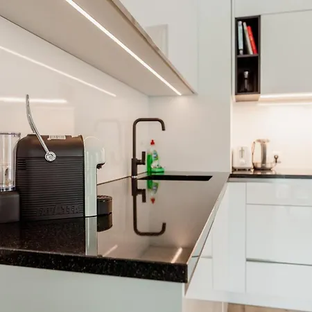 Dream - Modern In Centre Lägenhet *