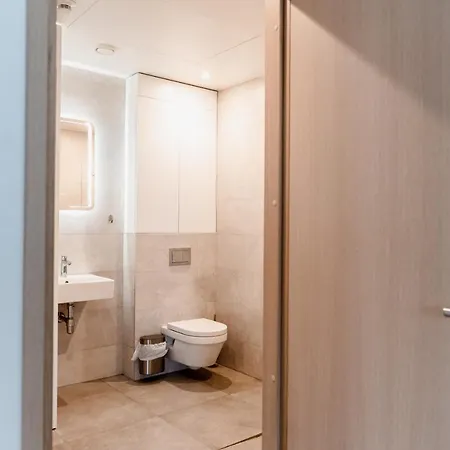 Dream - Modern In Centre