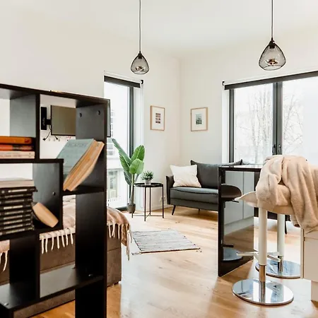 Dream - Modern In Centre